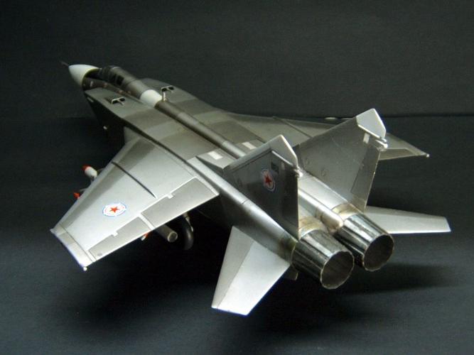 朝鲜空军 米格31战机 - mychat 数位男女_塑胶模型